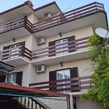 With Parking Space Duce, - 24975 * Omiš