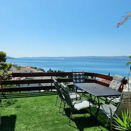 Apartman With Parking Space - Omis - 24975 *