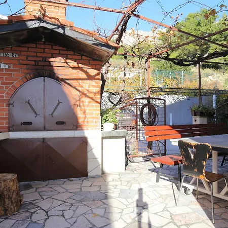 With Parking Space - Omis - 24975 Apartman