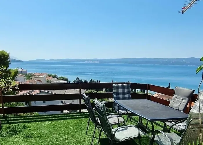 아파트 With Parking Space Duce, - 24975 *